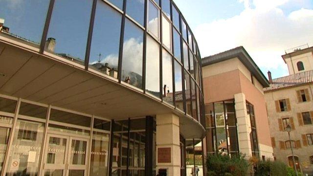 Scanner et examen de radiologie conventionnelle Moutiers Savoie